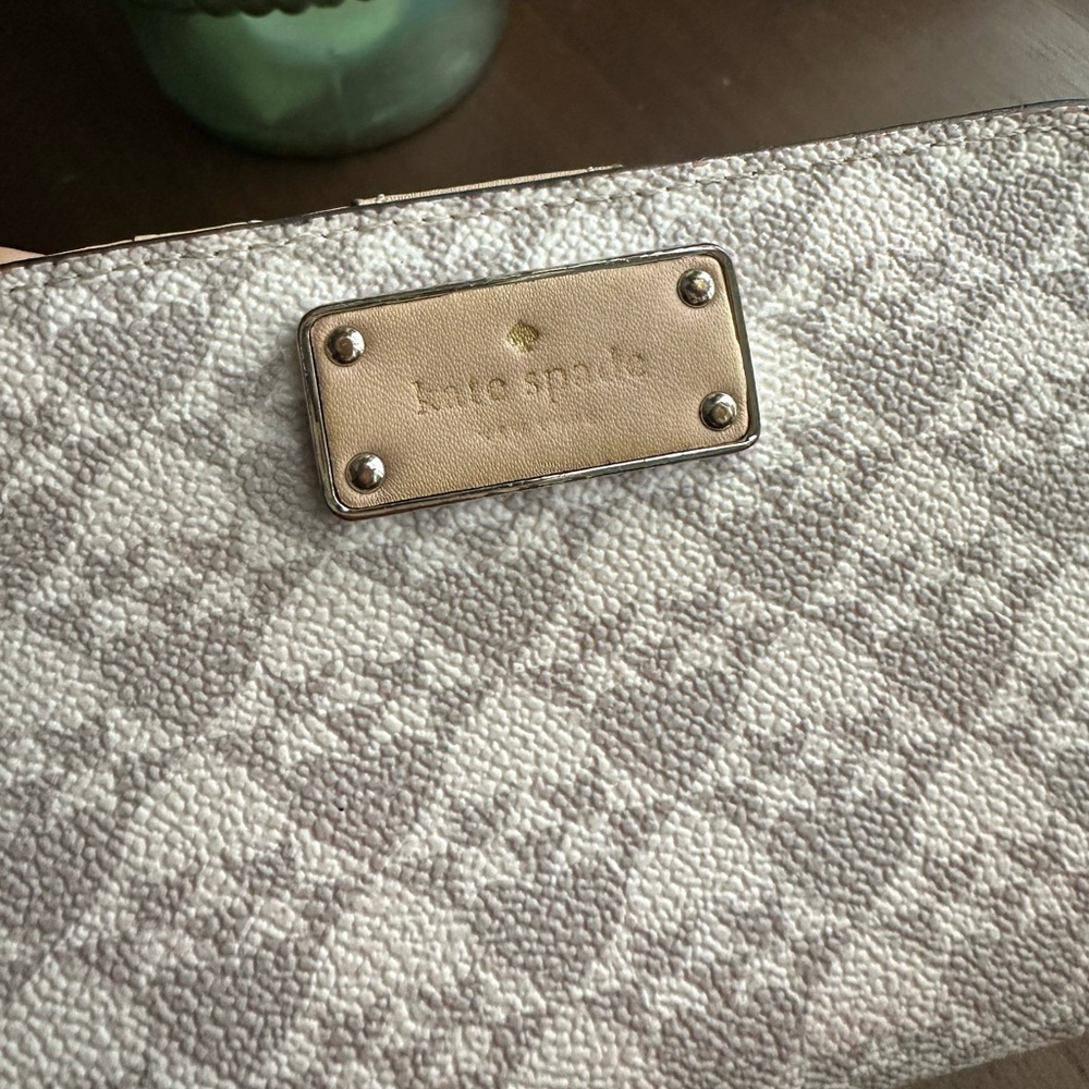 Kate Spade ♠️ Iconic Spade Design Wallet - Picture 4 of 10